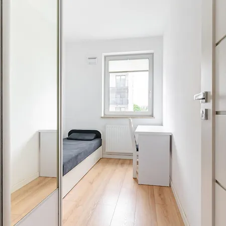 게스트하우스 Rownolegla Str Modern Flat 바르샤바