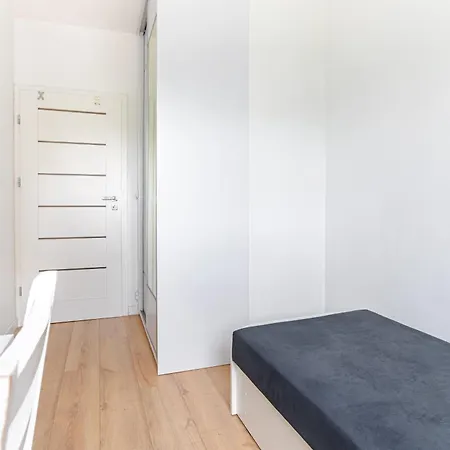 Rownolegla Str Modern Flat Penzion *