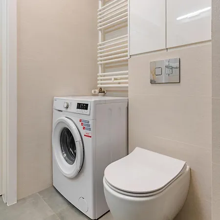 Rownolegla Str Modern Flat *